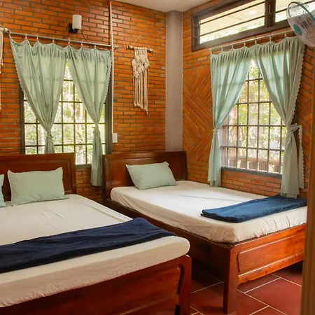 Nui Tuong Village Stay Cat Tien Exterior photo